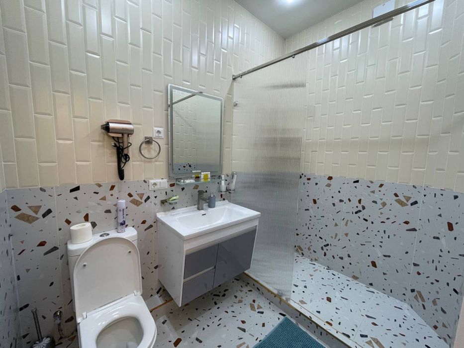 Юнусобод-8 жк Сезам 2-комнаты студия новостройка