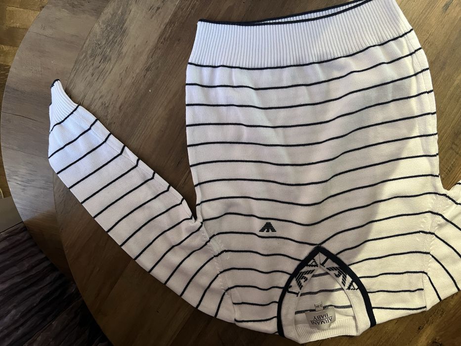 Зимни пуловери - Mango и Armani baby - размер 2-3 години