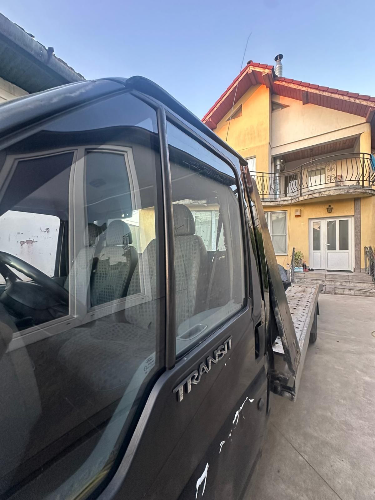 Vând Ford Tranzit platformă