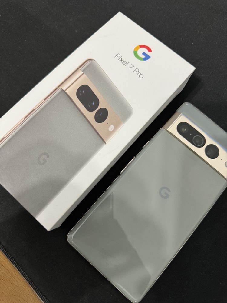 Google Pixel 7 Pro Hazel + Otterbox