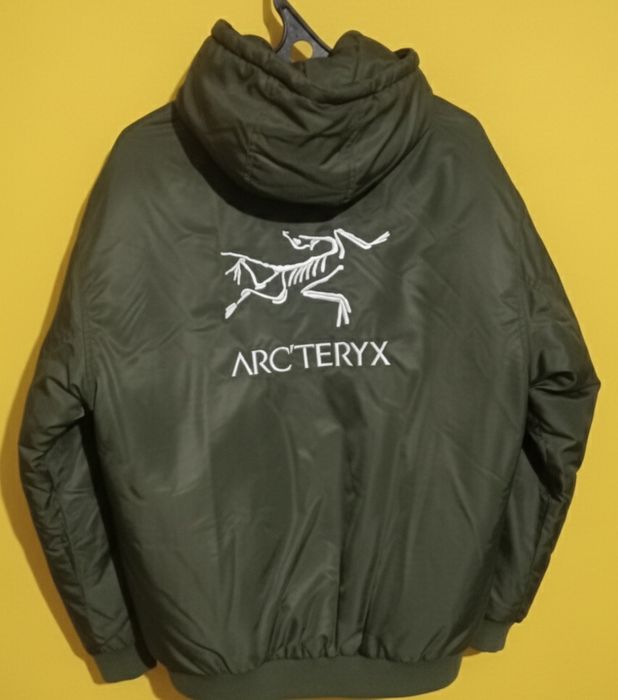 Продам мужскую куртку