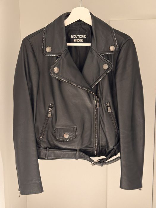Черно кожено байкер яке Boutique Moschino