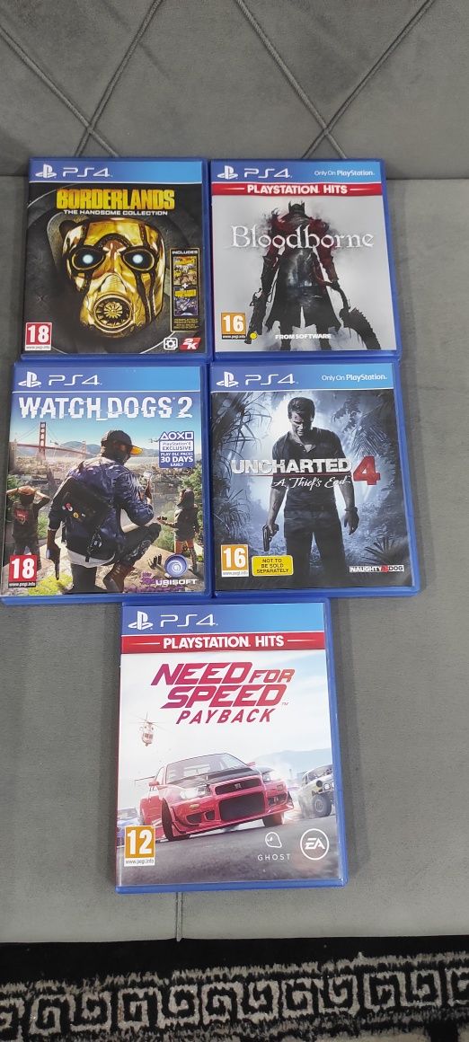 PS4 Slim 500gb с 5 игри