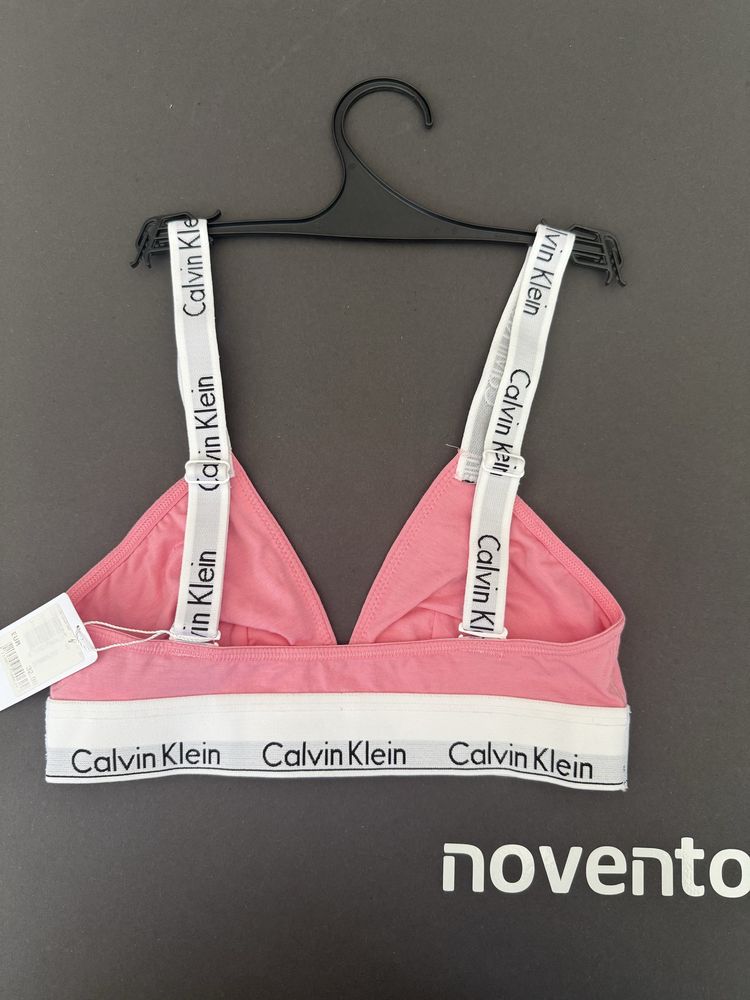Розов сутиен с меки чашки Calvin Klein /S/