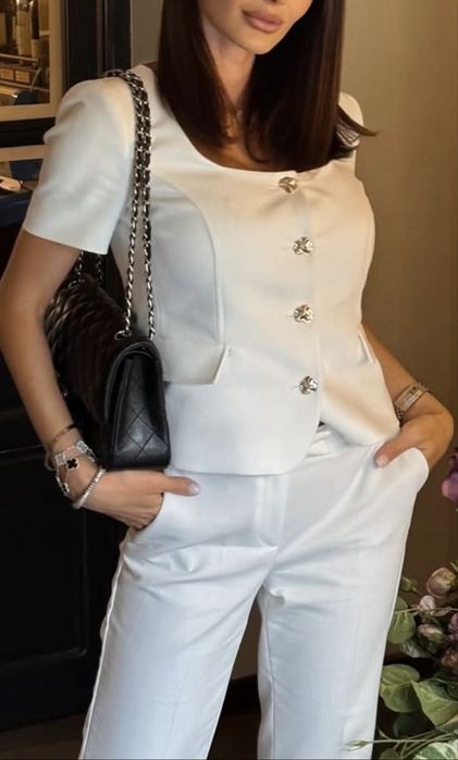 Дамски костюм Zara / сетове и рокли