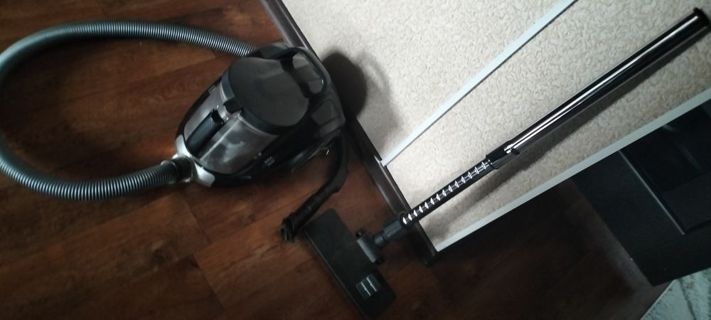 Продам пылесос Tefal