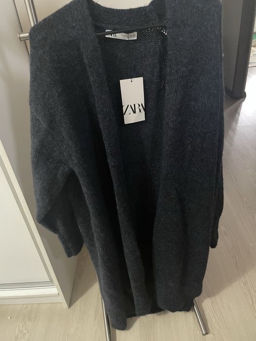 Vand cardigan zara cu eticheta