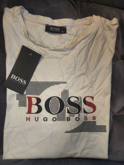 Boss тениска размер S