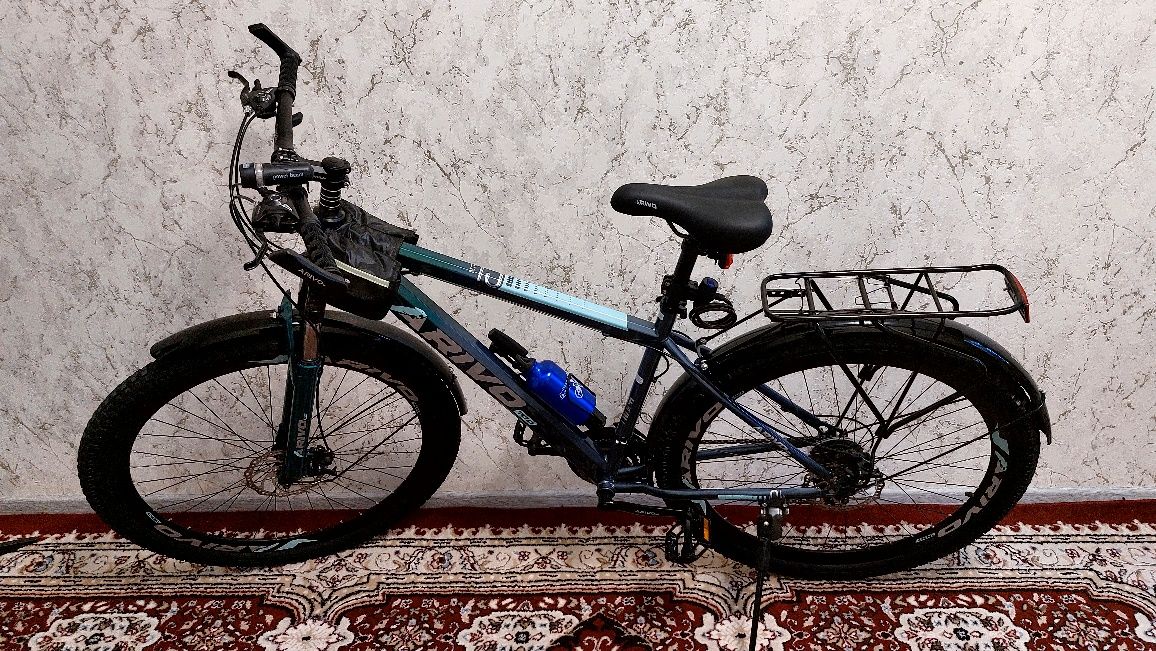 Arivo 700 velosiped