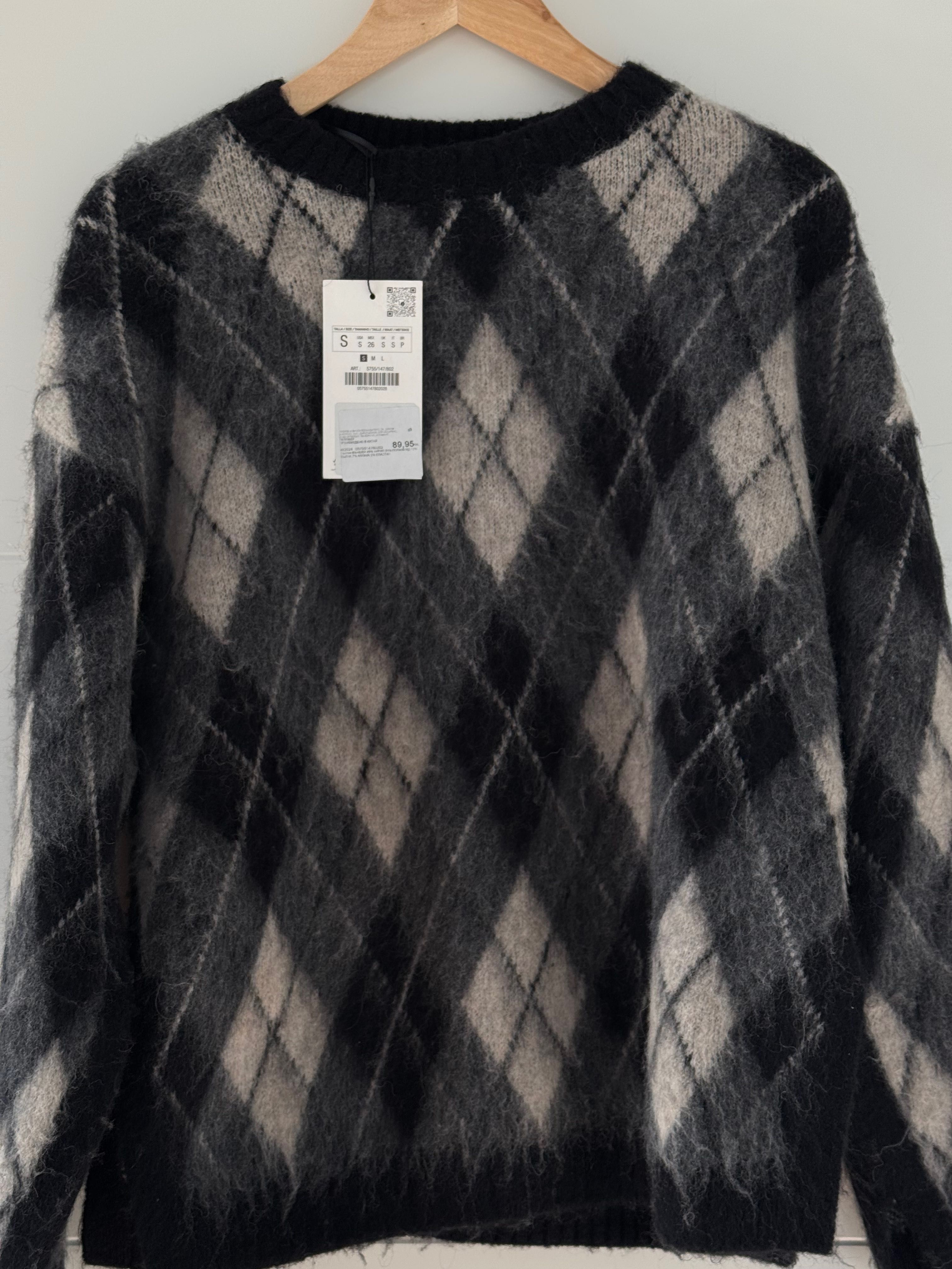 Zara Пуловер S Чисто Нов