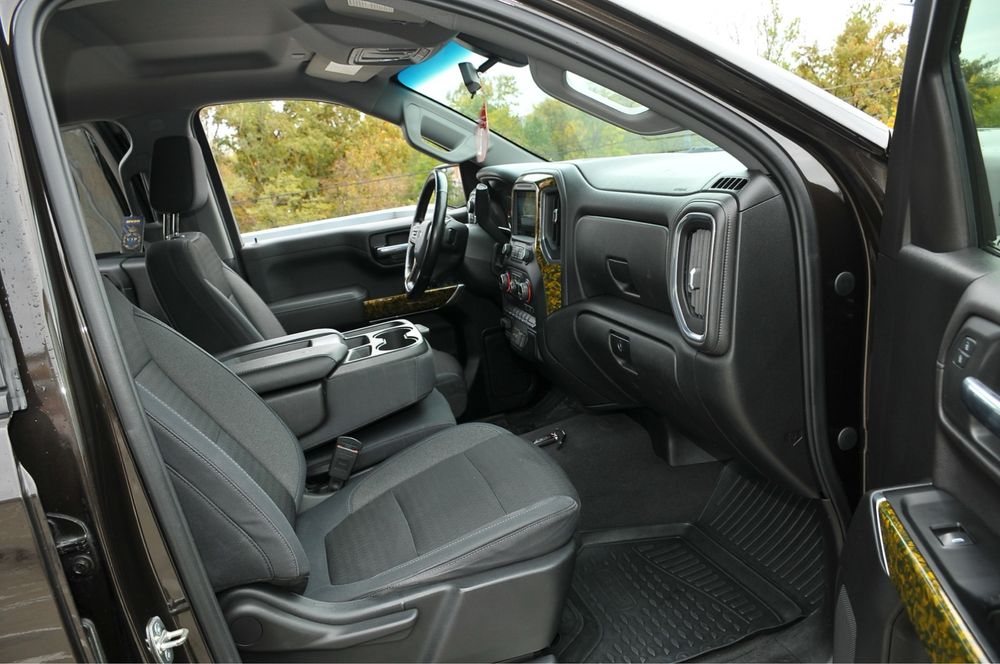 Chevrolet Silverado RST/ZL1 versiune Long/Accept unele variante