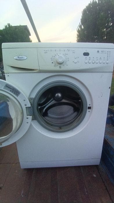 Masina de spălat whirpool