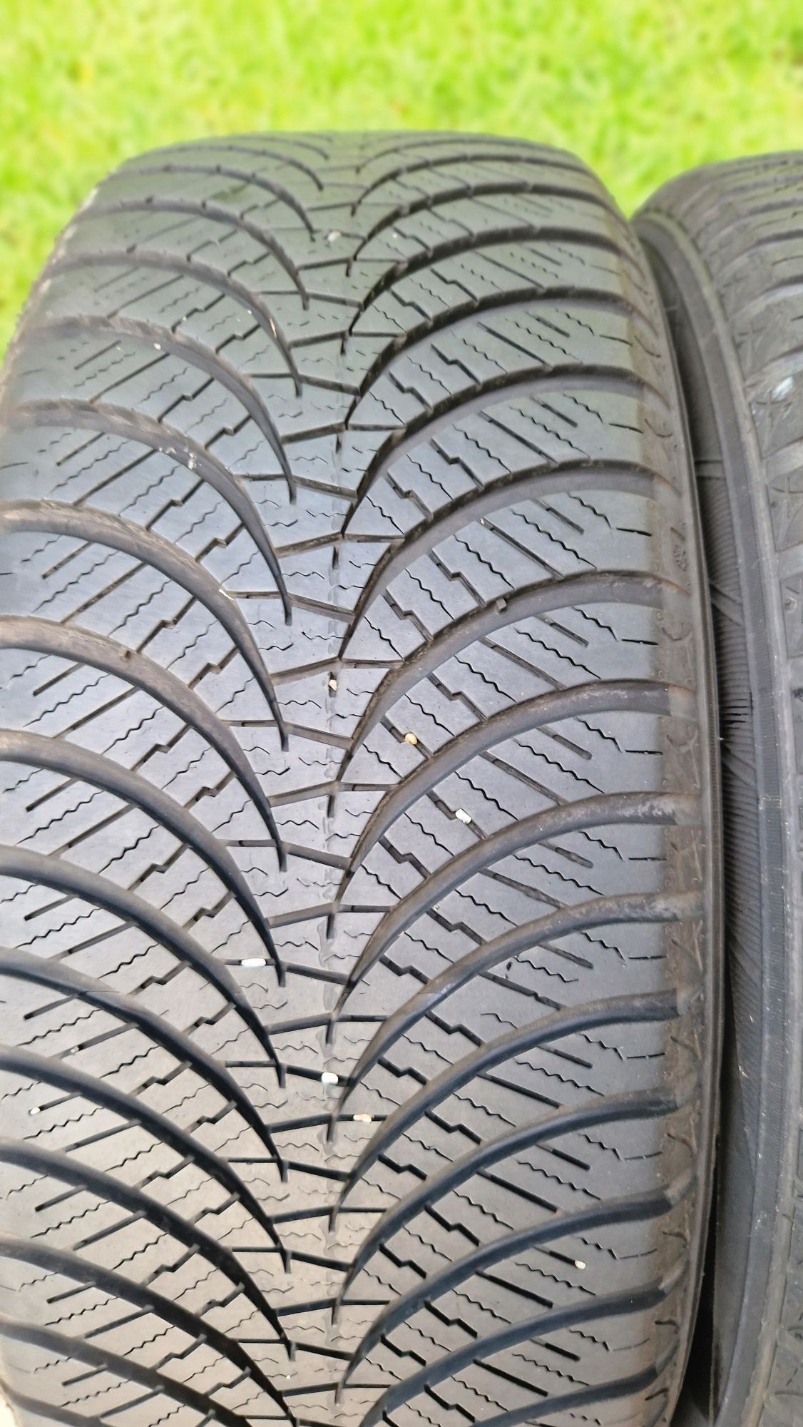 Anvelope allseason 205 55 R 17 Falken