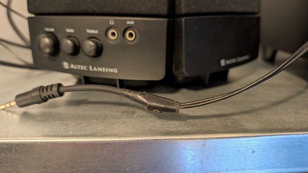 Boxe Altec Lansing BXR1121