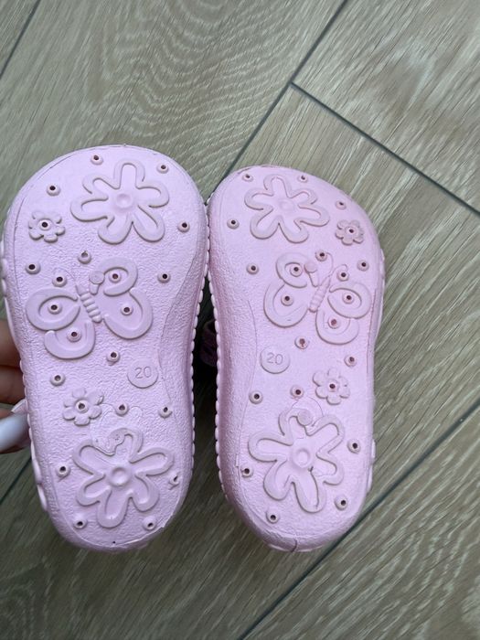 Пантофки Колев и Колев