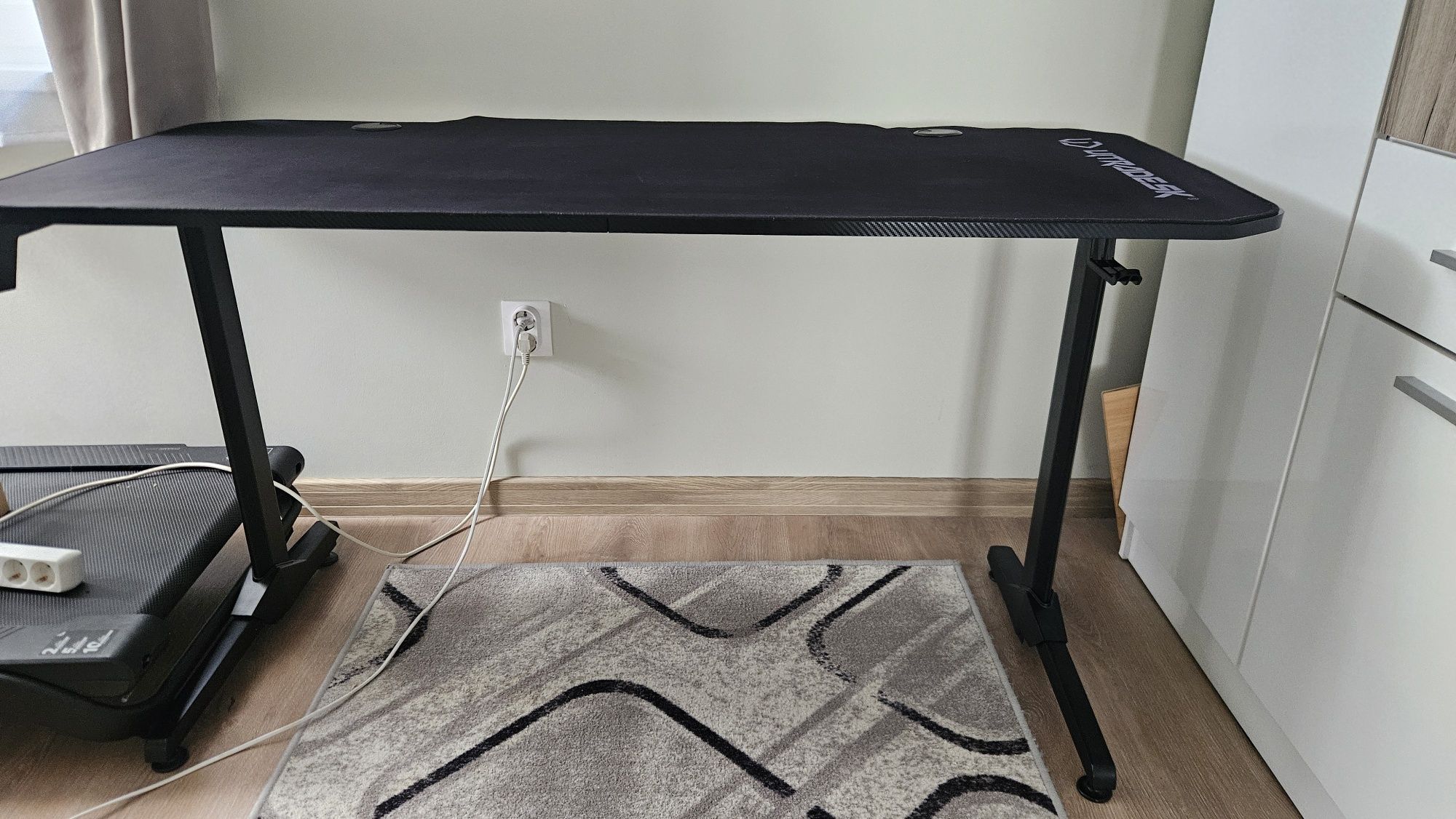 Гейминг бюро Ultradesk - Frag V3, черно