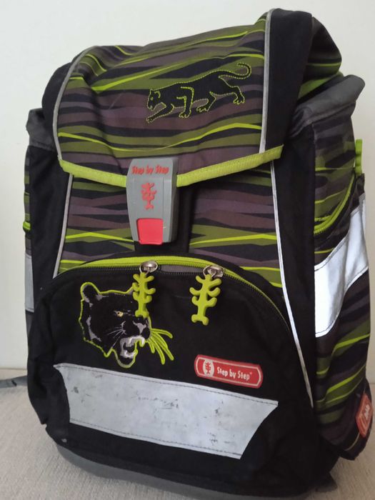 Раница с дишащ гръб и твърдо дъно