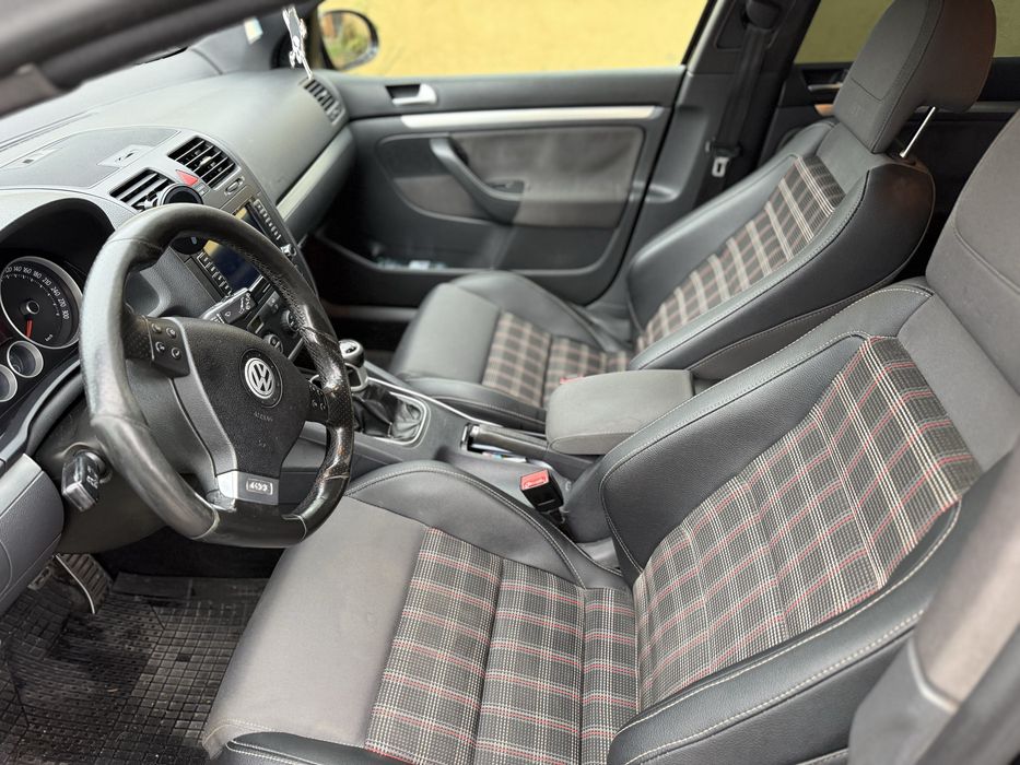 Volkswagen Golf 5 GTI