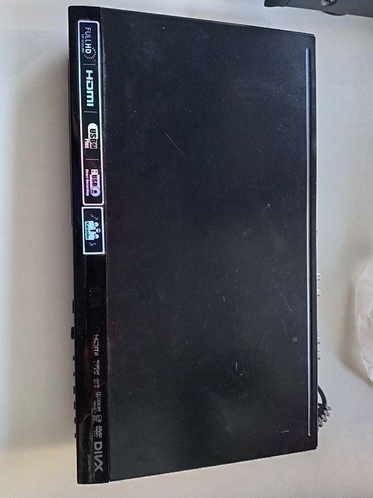 продам отличный дисковый видеоплеер LG, 2 шт,