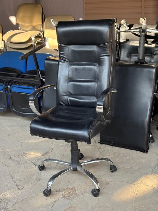 Продаётся кресла с колесами и без