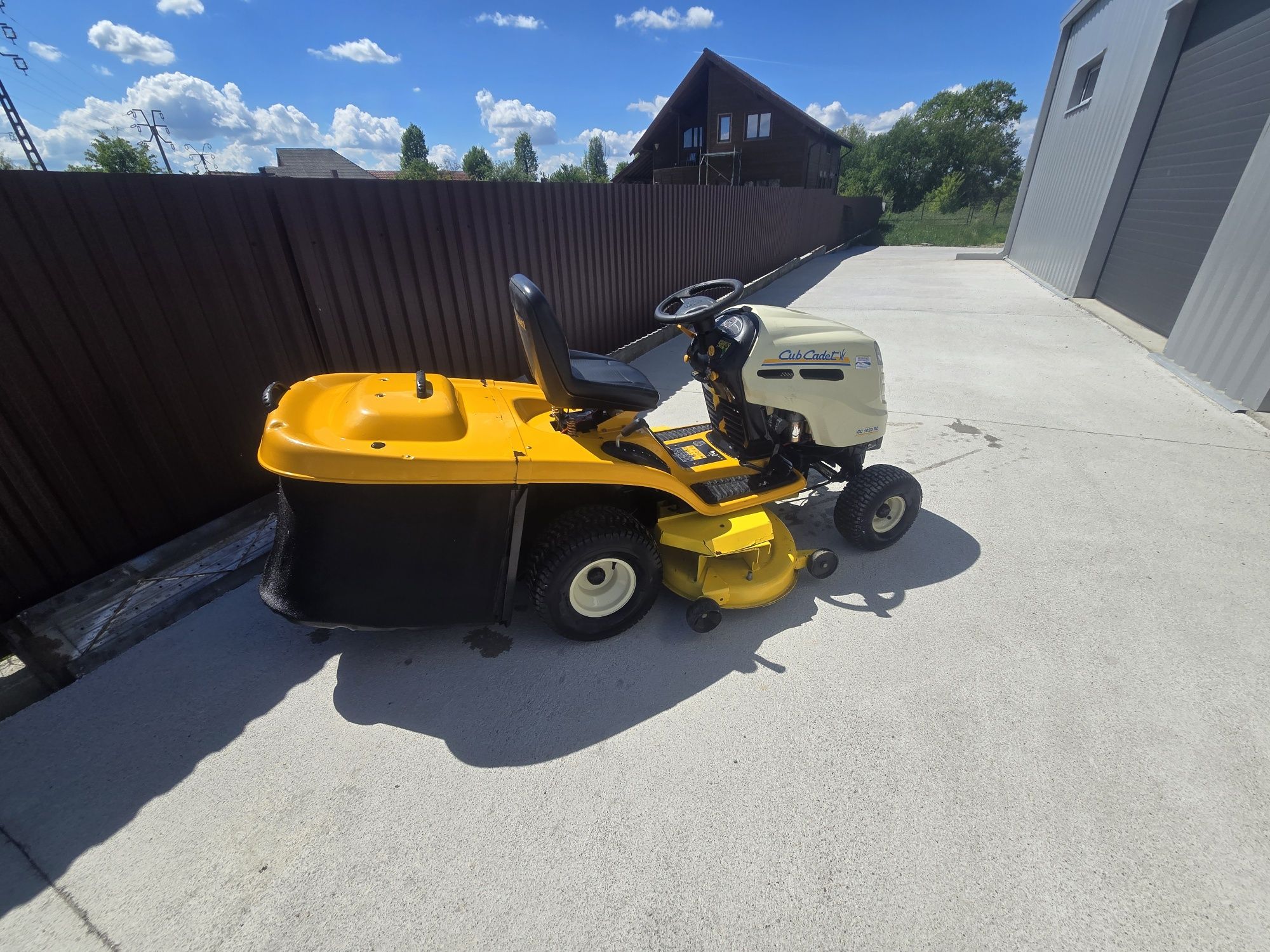 Tractoras profesional Cub Cadet 23 cp
