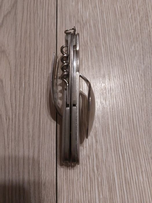 Vand Briceag multifunctional Detasabil