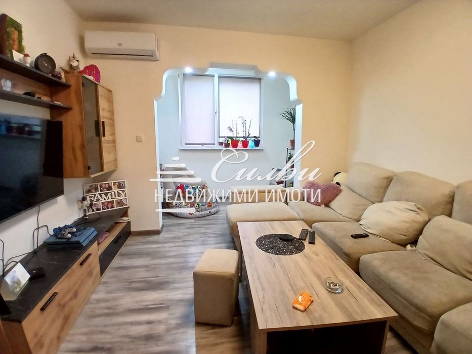 Четиристаен апартамент - кв. Тракия