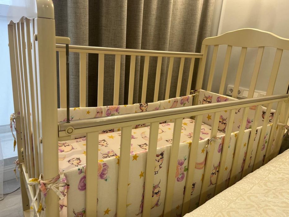 Детская кроватка