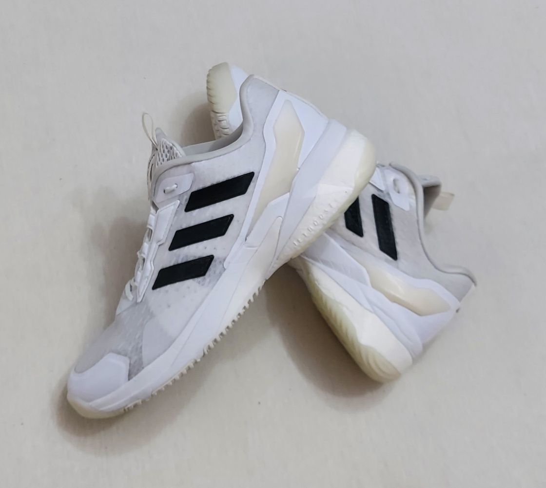 Pantofi sport Adidas Crazyflight 5 M, încălțăminte interior Nr 43 1/3