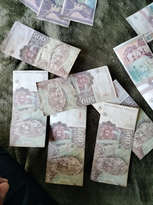 Bancnote vechi în stare foartă bună