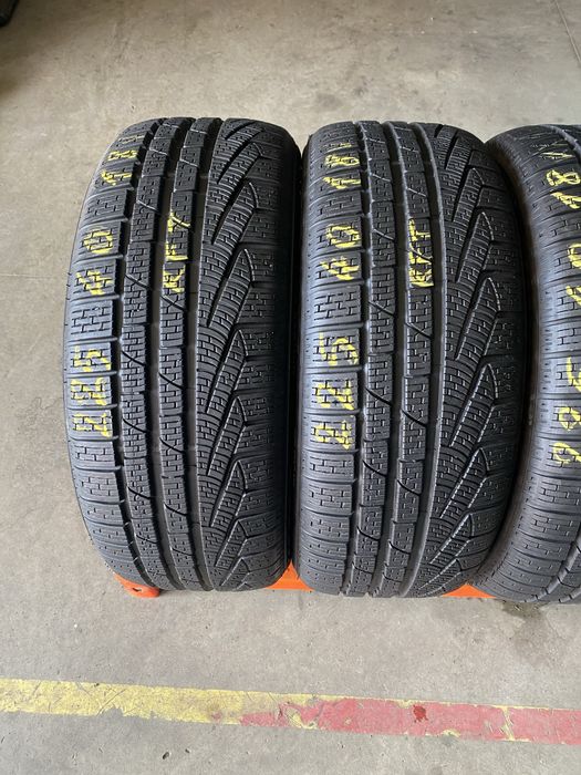 Anvelope iarna 225/40/18 Pirelli Sottozero 2 RFT 225 40 18 R18