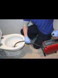 Прочистка канализации чистка труб, вызов сантехника на дом недорого