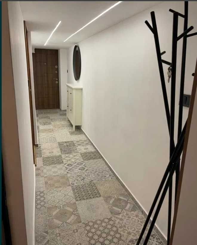 Продава се Едностаен апартамент в София, Център - 45 кв.м за 4112 €/кв.м - Снимка #12