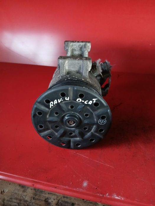 Компресор климатик Toyota Rav4 2010