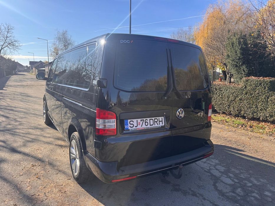 Volkswagen Caravelle T5