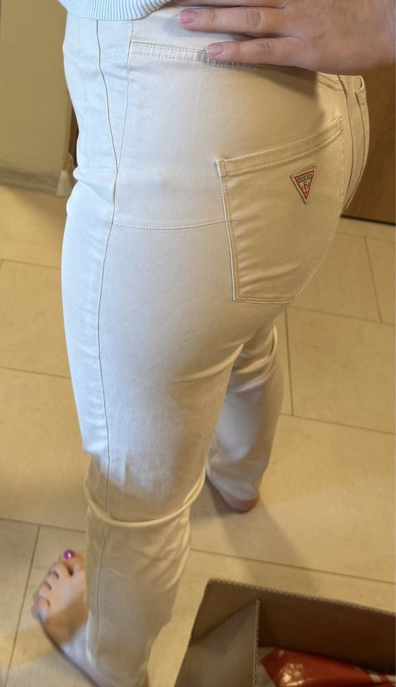 Панталон с висока талия Guess