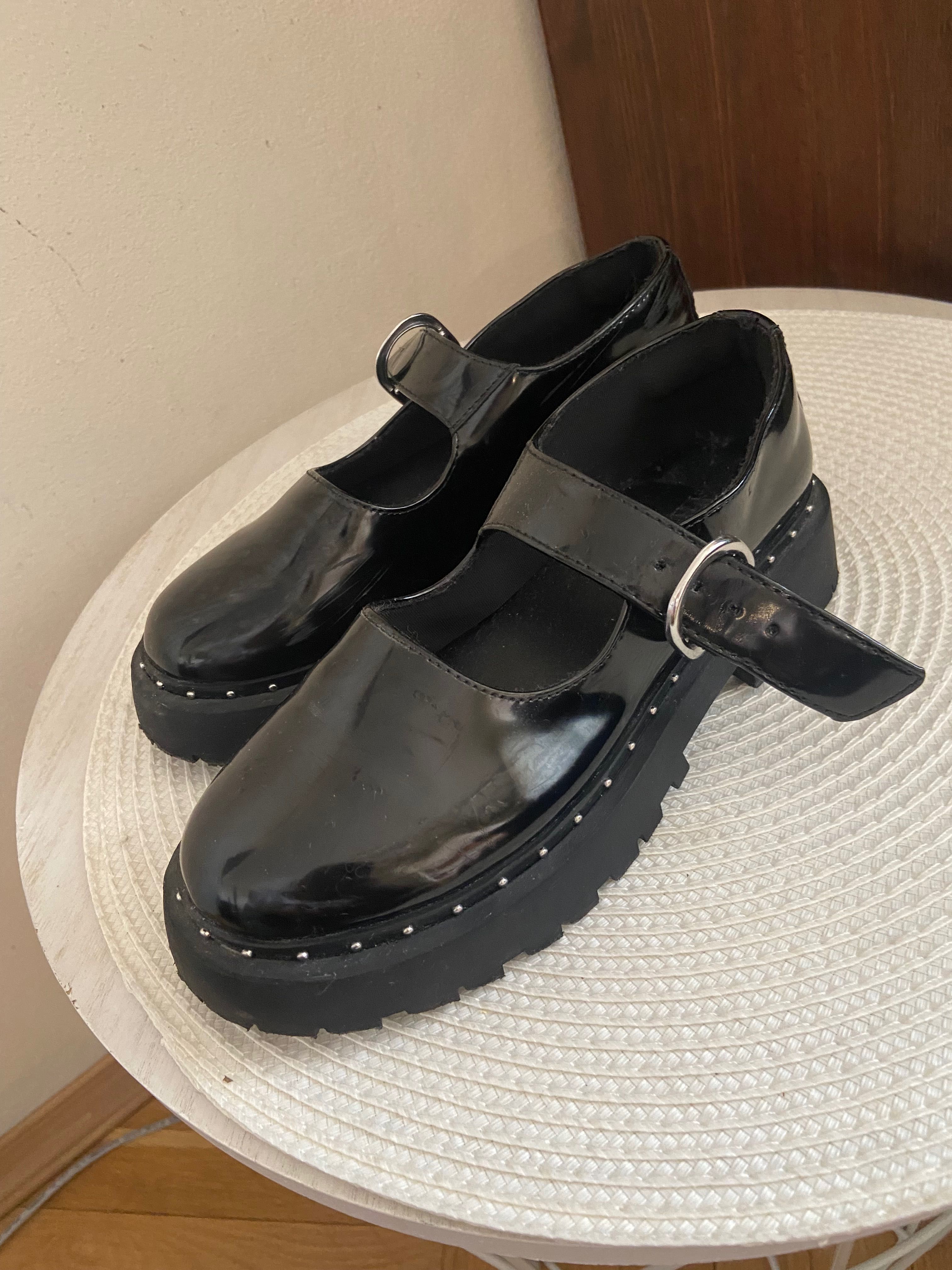 Обувки  и маратонки Zara 32номер