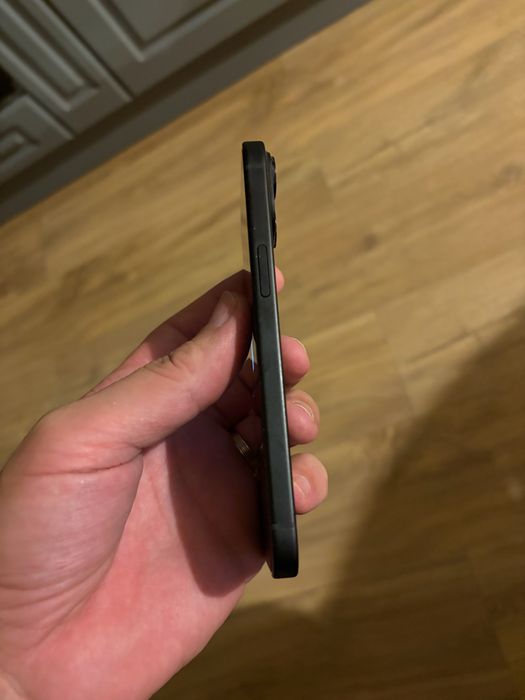 Vand iphone 15 black 128 GB ca nou, in garantie