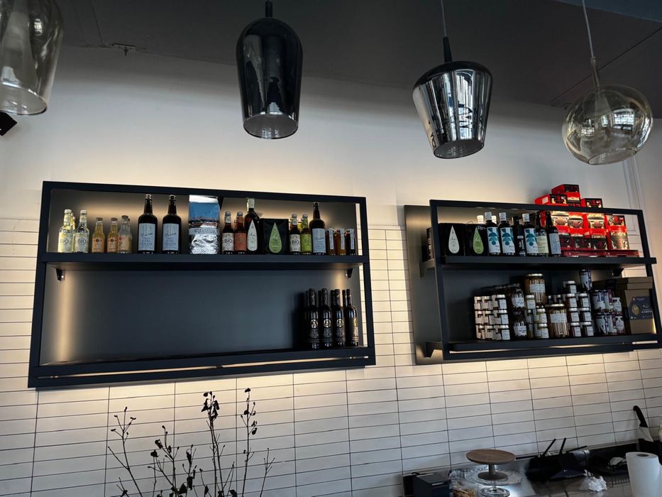 Vând mobilier pentru locație horeca