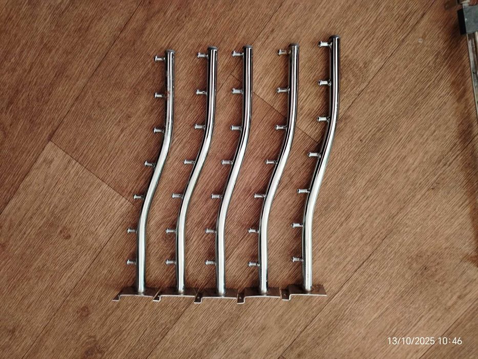 Вешалки. Подробно в описании.