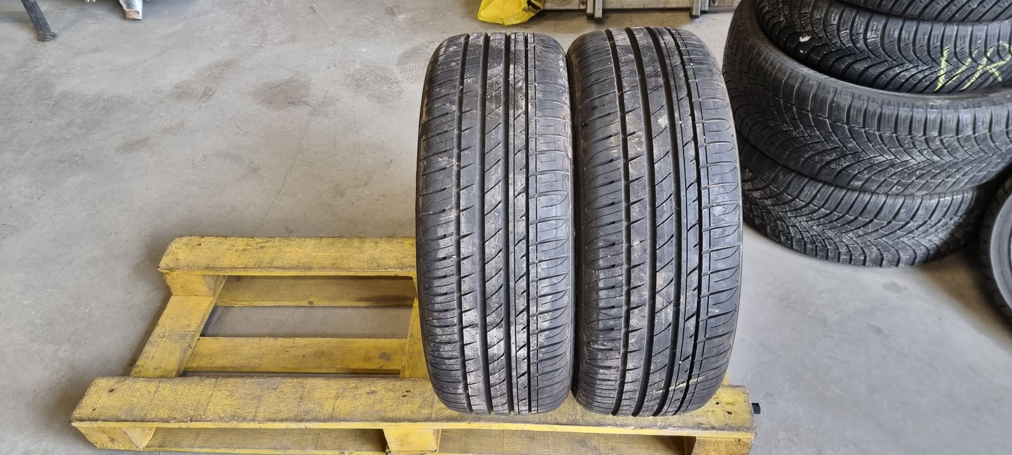 2бр Летни гуми 195/55/16 Hankook