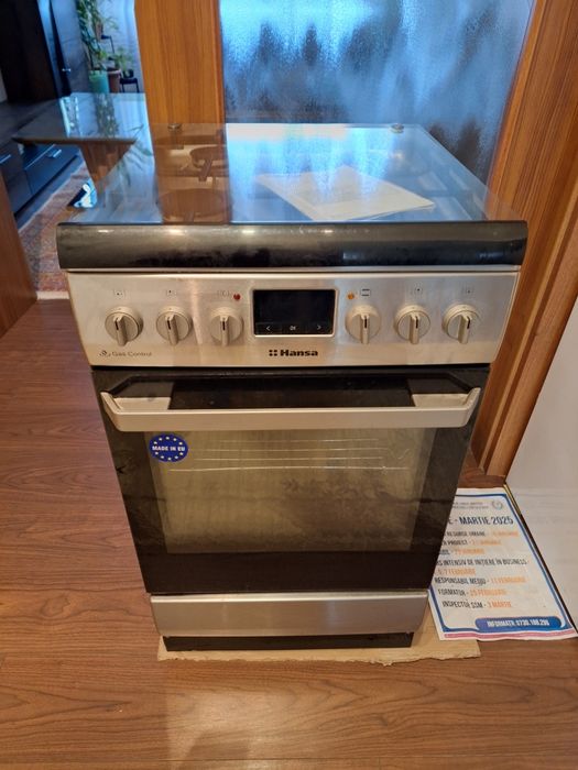 Vând aragaz în stare buna