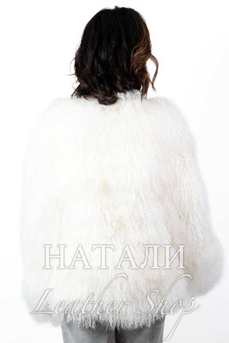 Дамски ексклузивен кожух Алина White от Монголско агне