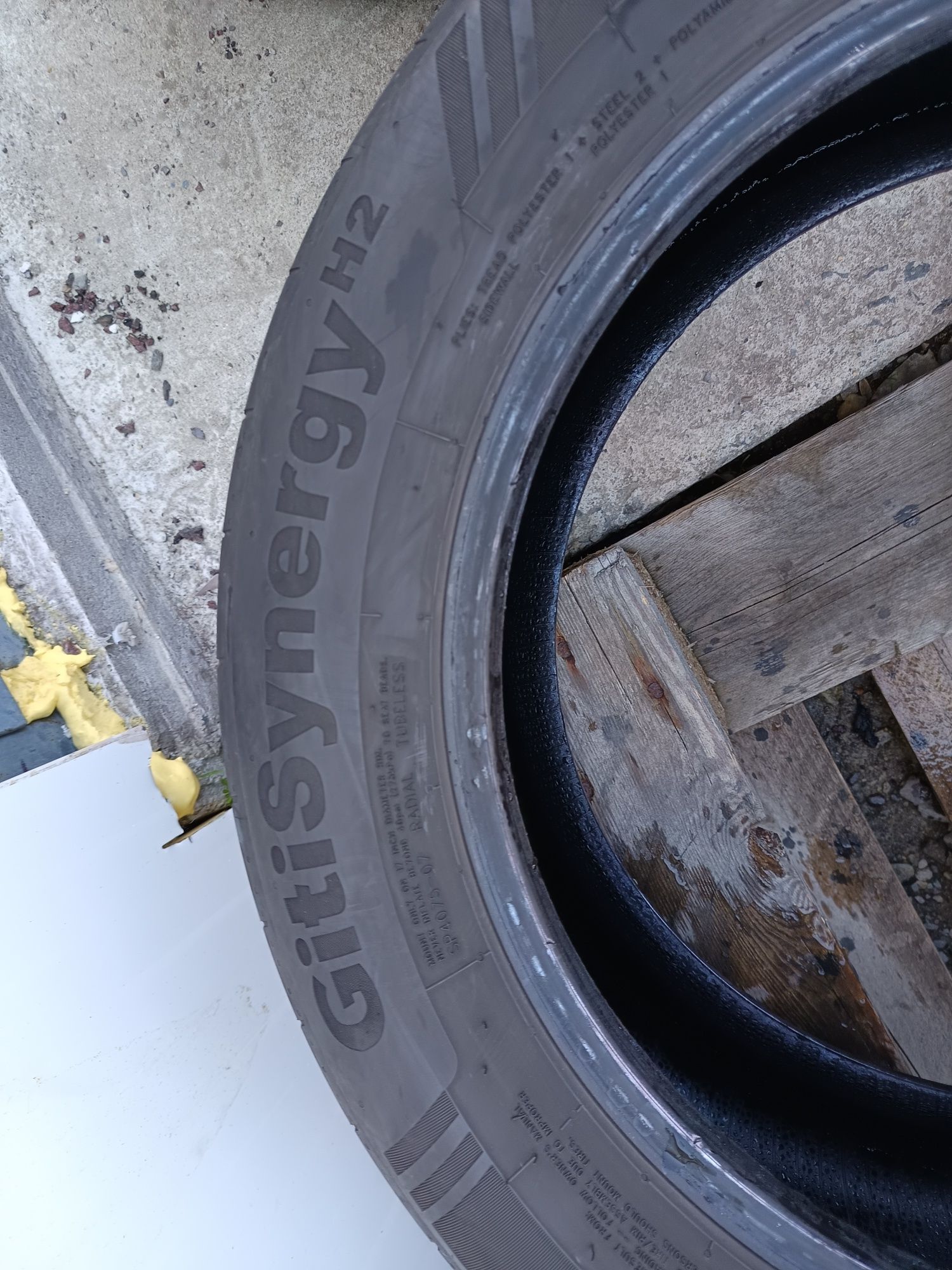 Летни гуми 215 55 R 17 Дот 0623