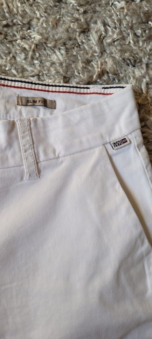 Vând pantaloni  damă napapijri