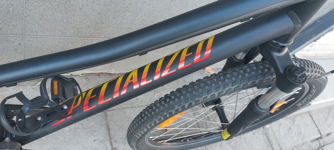 Продавам алуминиев велосипед Specialized 24 цола