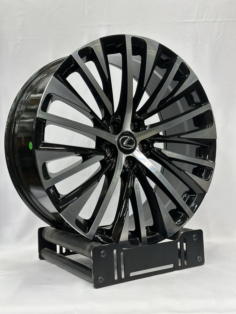 Продается комплект диск R21 5x114.3 Lexus