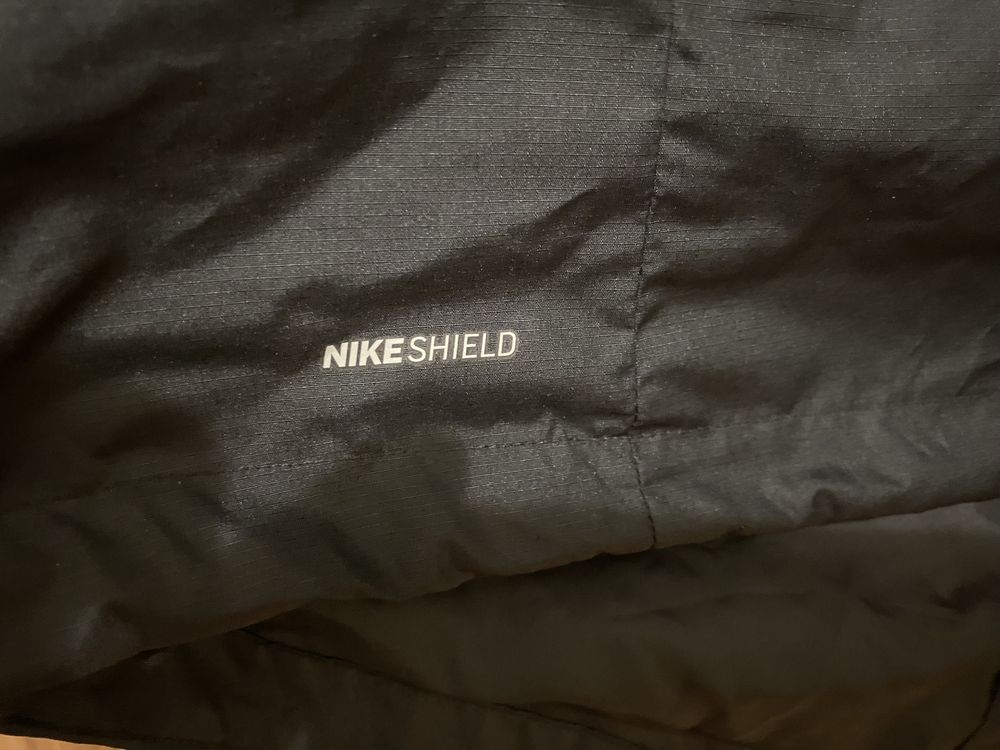 NIKE Shield-оригинално ново яке