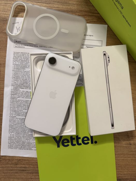 IPHONE 17 Air Йеттел Гаранционен като НОВ ! Cloud White - Бял !