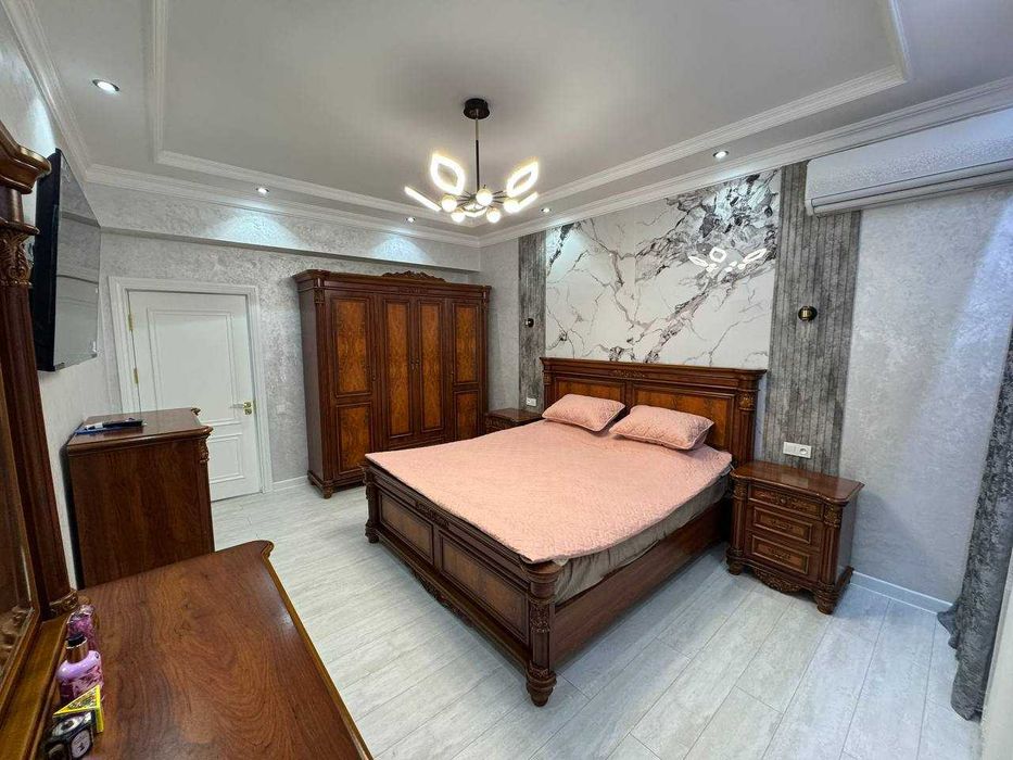 Сдается 2 х комнатная квартира на 5 этаже крытый рынок